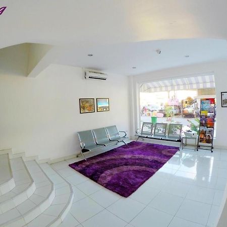 Hotel Zing Phnom-Penh Buitenkant foto