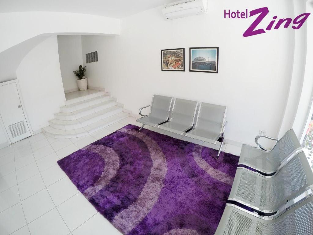 Hotel Zing Phnom-Penh Buitenkant foto