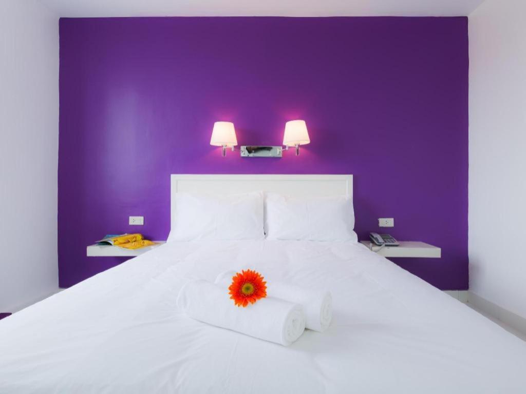 Hotel Zing Phnom-Penh Buitenkant foto