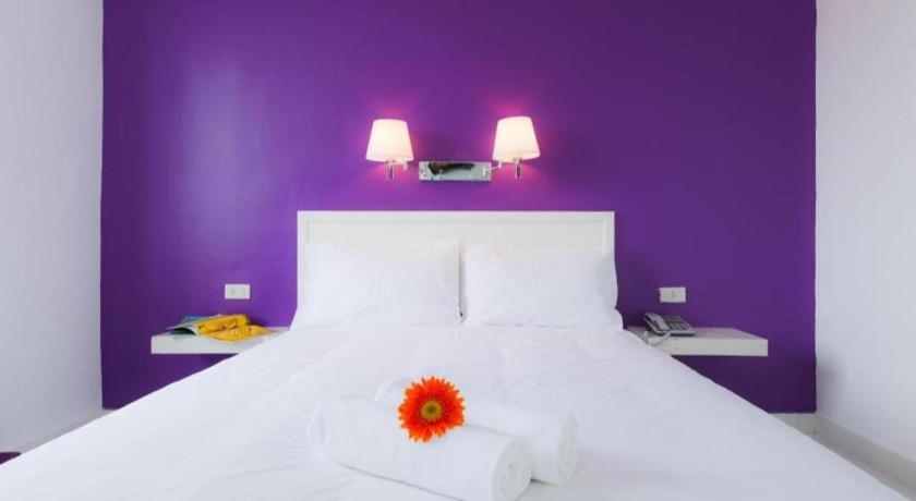 Hotel Zing Phnom-Penh Buitenkant foto