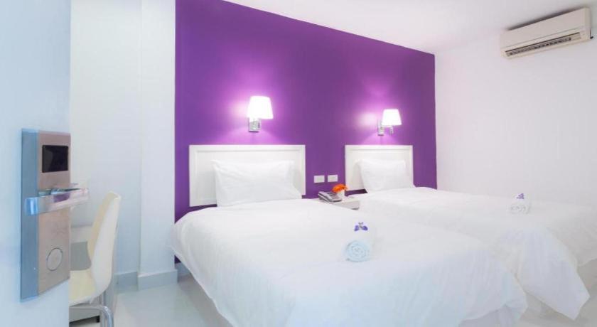 Hotel Zing Phnom-Penh Buitenkant foto
