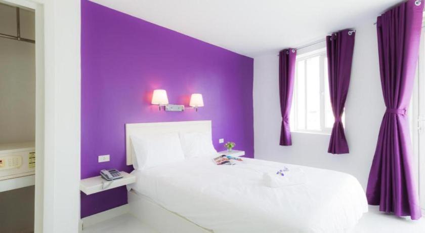 Hotel Zing Phnom-Penh Buitenkant foto