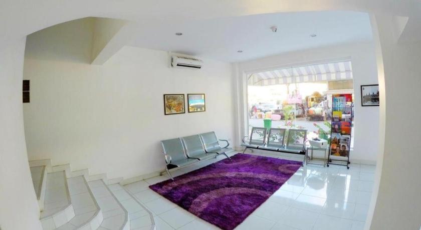 Hotel Zing Phnom-Penh Buitenkant foto